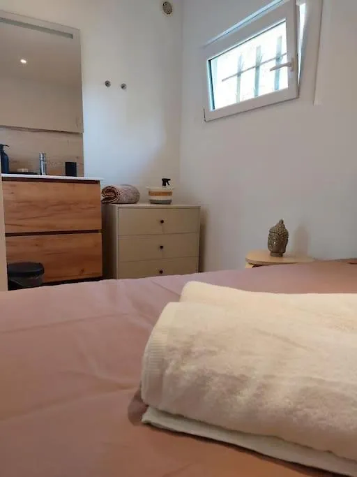 Maisonnette Au Coeur De La Nature Néoules Francie